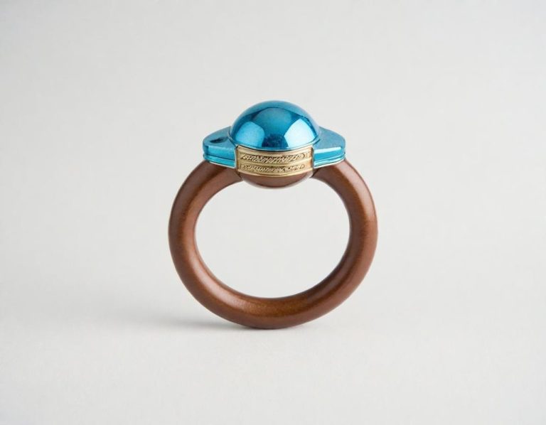 Ópalo Azul....para ti, tan atrevida, canela y esplendor, luz en ti vestida, y brillante como el sol ....